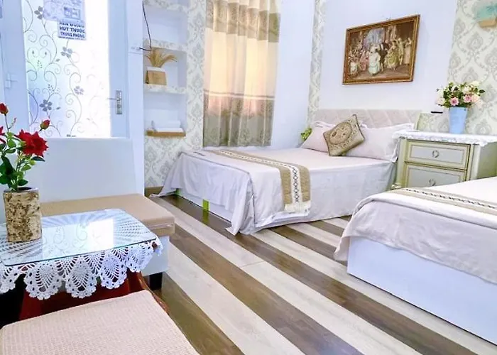 Khách sạn Hoàng Nga 2 *