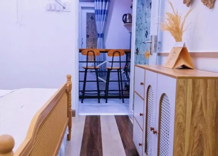 Khách sạn Hoàng Nga 2 *