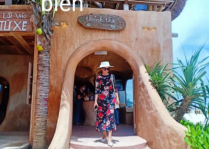 Hoang Nga 2 *